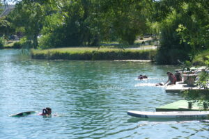 Crillon sports - été 2023 - Urban Wake Park - Le lac